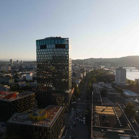 Arcotel Tabakfabrik * Λιντς